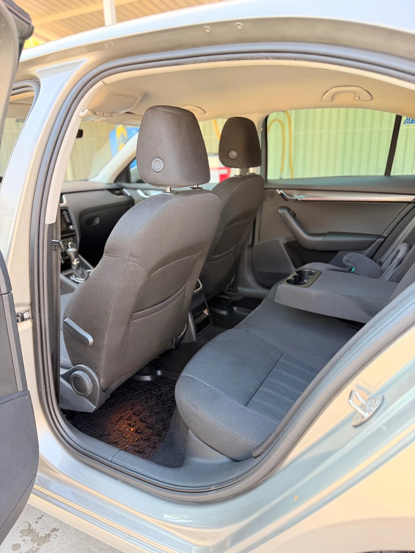Skoda Octavia, снимка 9 - Автомобили и джипове - 55622832