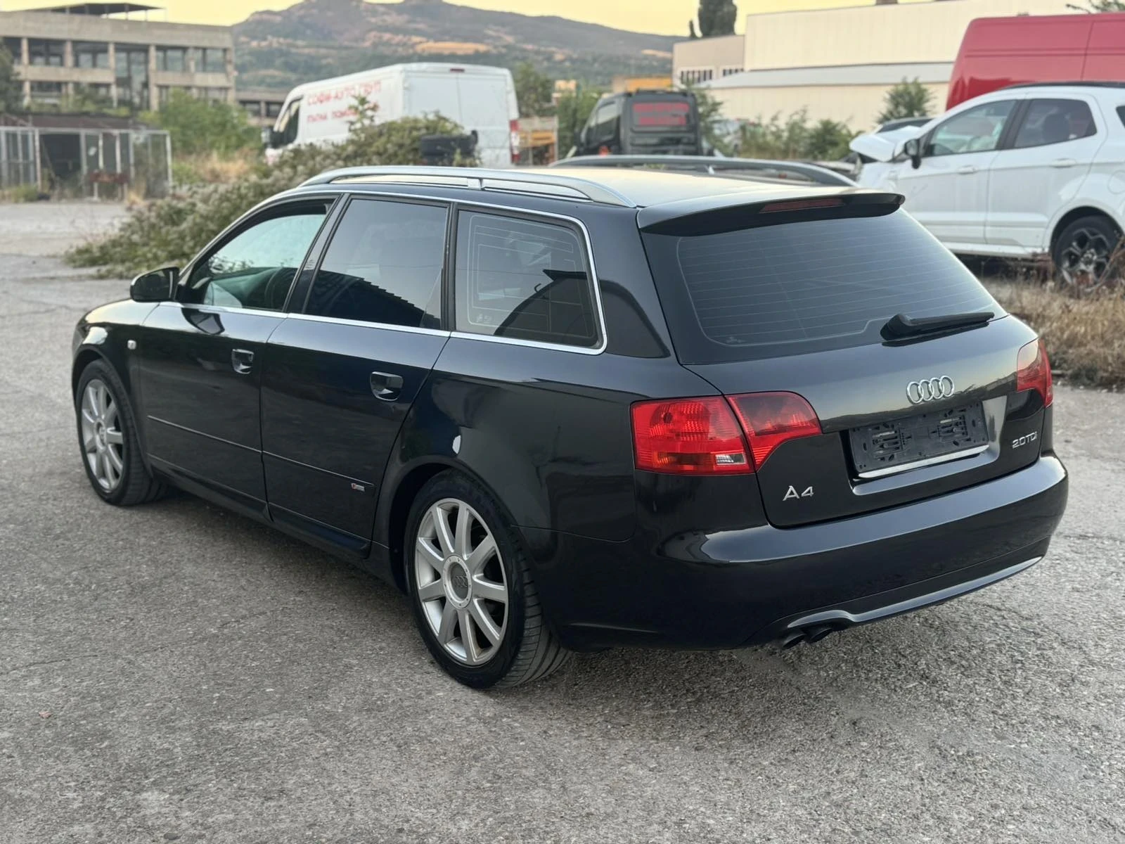 Audi A4, снимка 3 - Автомобили и джипове - 56423284