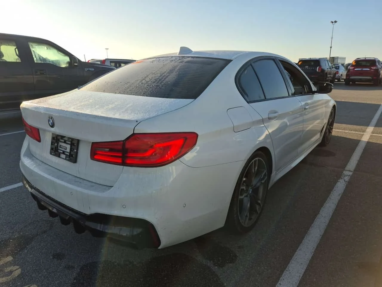 BMW 550 * M550I XDRIVE * CARFAX * , снимка 3 - Автомобили и джипове - 56167600