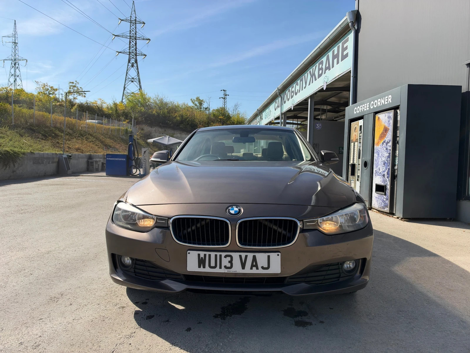 BMW 320 2.0, снимка 5 - Автомобили и джипове - 56339190