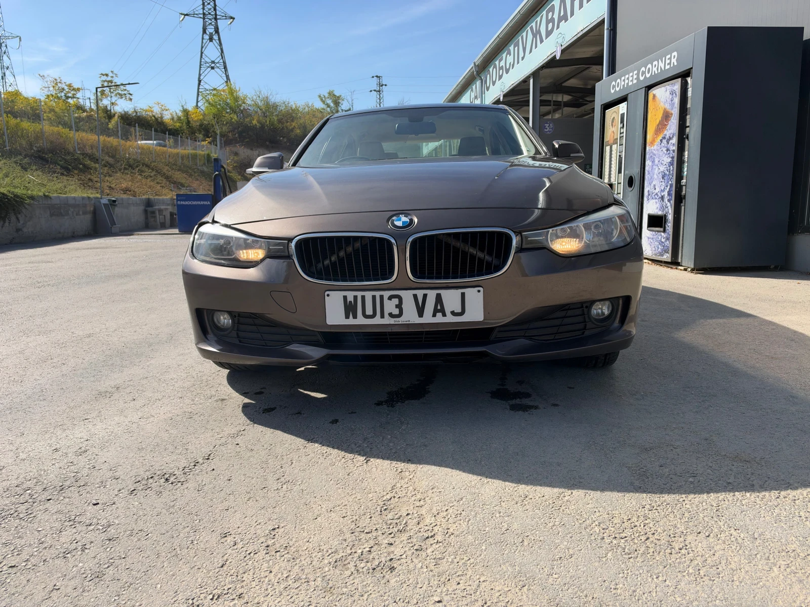 BMW 320 2.0, снимка 3 - Автомобили и джипове - 56339190