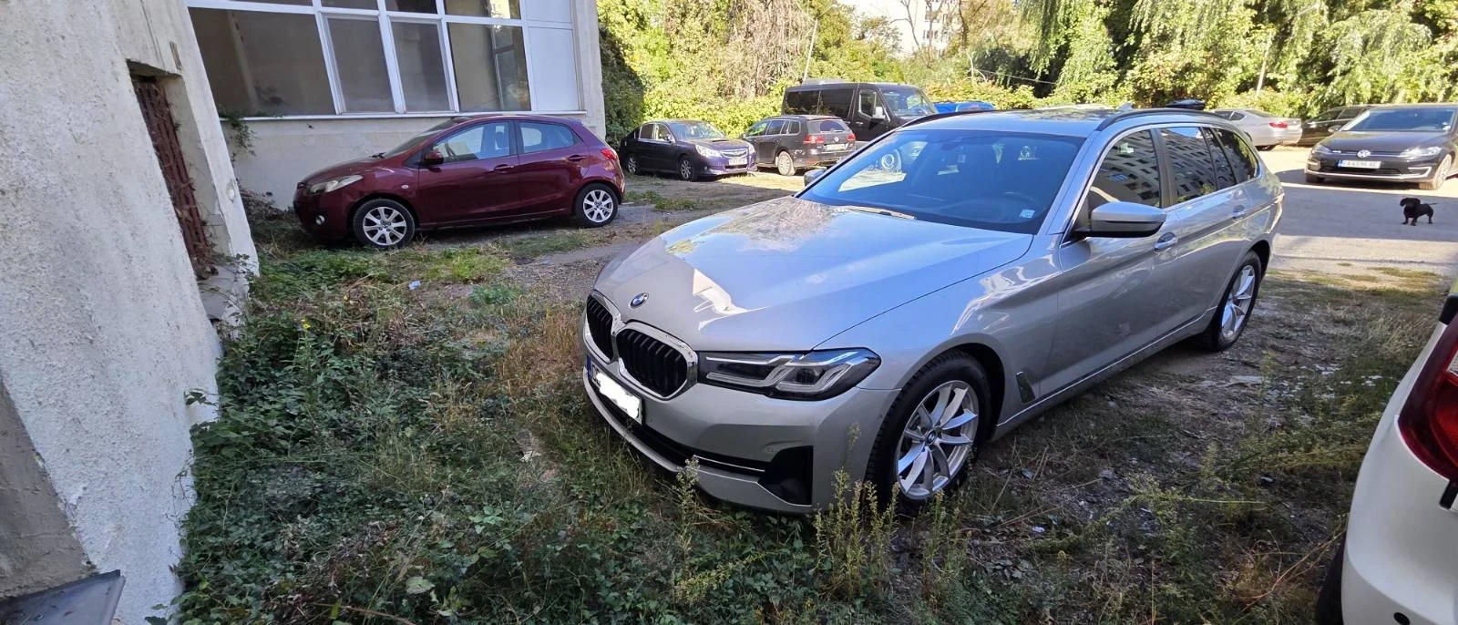 BMW 520 Милд Хибрид G31, снимка 3 - Автомобили и джипове - 56346511