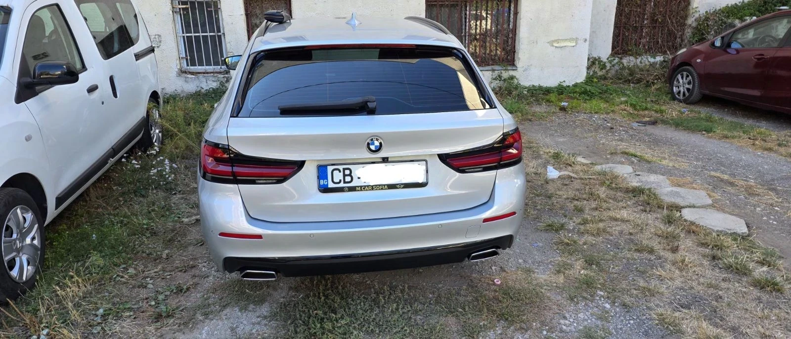 BMW 520 Милд Хибрид G31, снимка 8 - Автомобили и джипове - 56346511