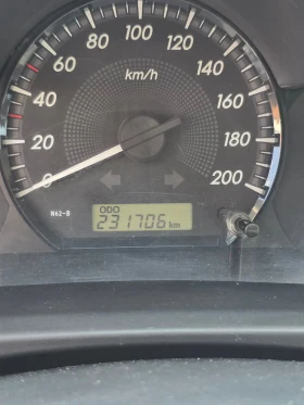 Toyota Hilux | Mobile.bg    10