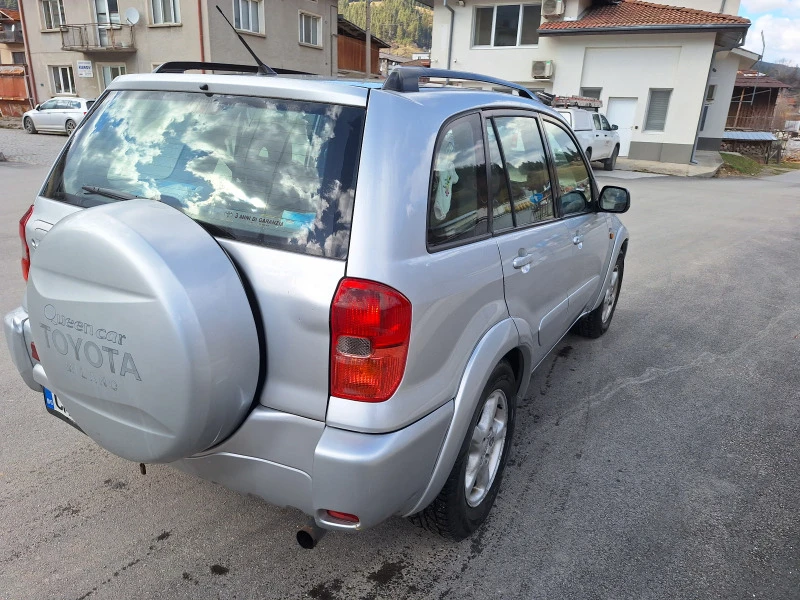 Toyota Rav4, снимка 4 - Автомобили и джипове - 48255821