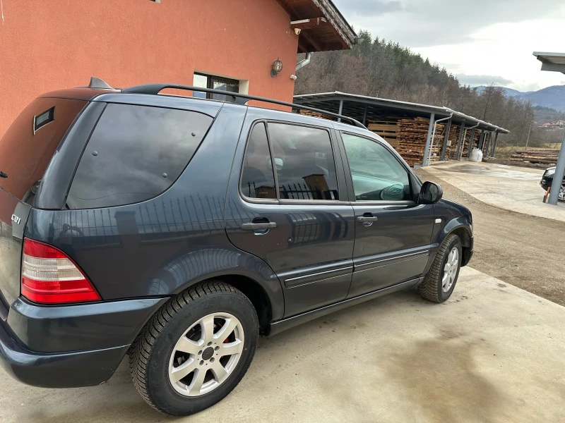 Mercedes-Benz ML 270, снимка 4 - Автомобили и джипове - 48814680