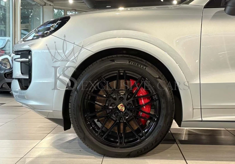 Porsche Cayenne S* SPORT-DESIGN* CHRONO* MATRIX* PANO* HUD* BOSE* , снимка 5 - Автомобили и джипове - 52133498