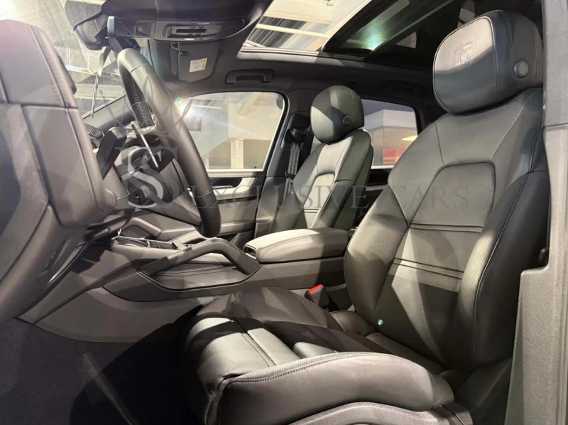 Porsche Cayenne S* SPORT-DESIGN* CHRONO* MATRIX* PANO* HUD* BOSE* , снимка 8 - Автомобили и джипове - 52133498