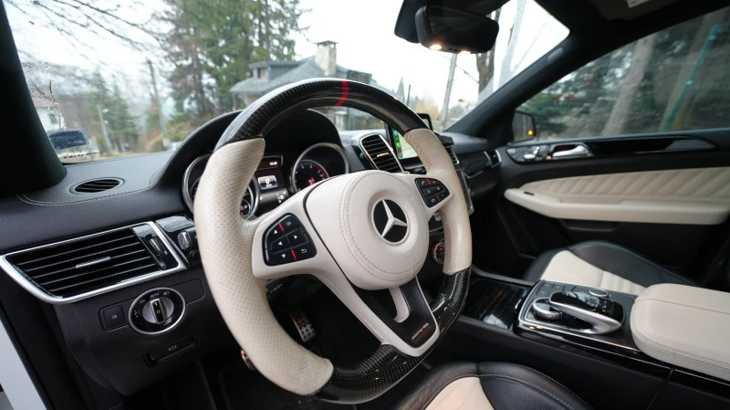 Mercedes-Benz GLE 43 AMG 43 AMG NIGHT PACKAGE FULL PANO AIR, снимка 16 - Автомобили и джипове - 52835179