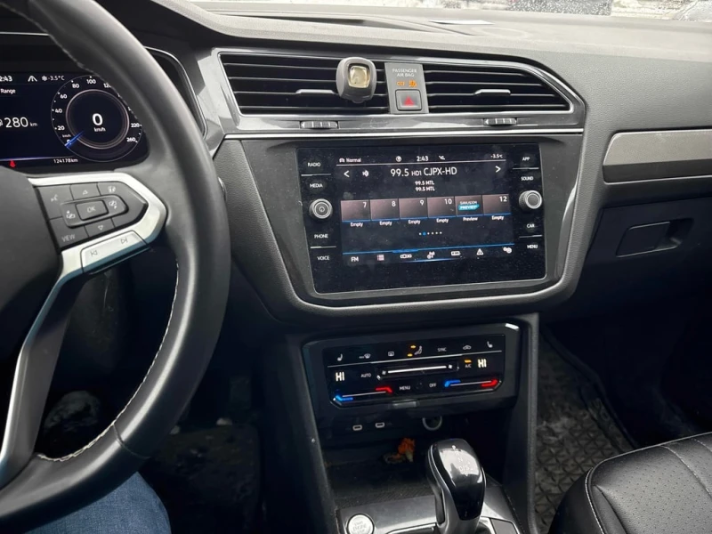 VW Tiguan * Comfortline * CARFAX * ЦЕНА ДО БГ, снимка 9 - Автомобили и джипове - 52893442