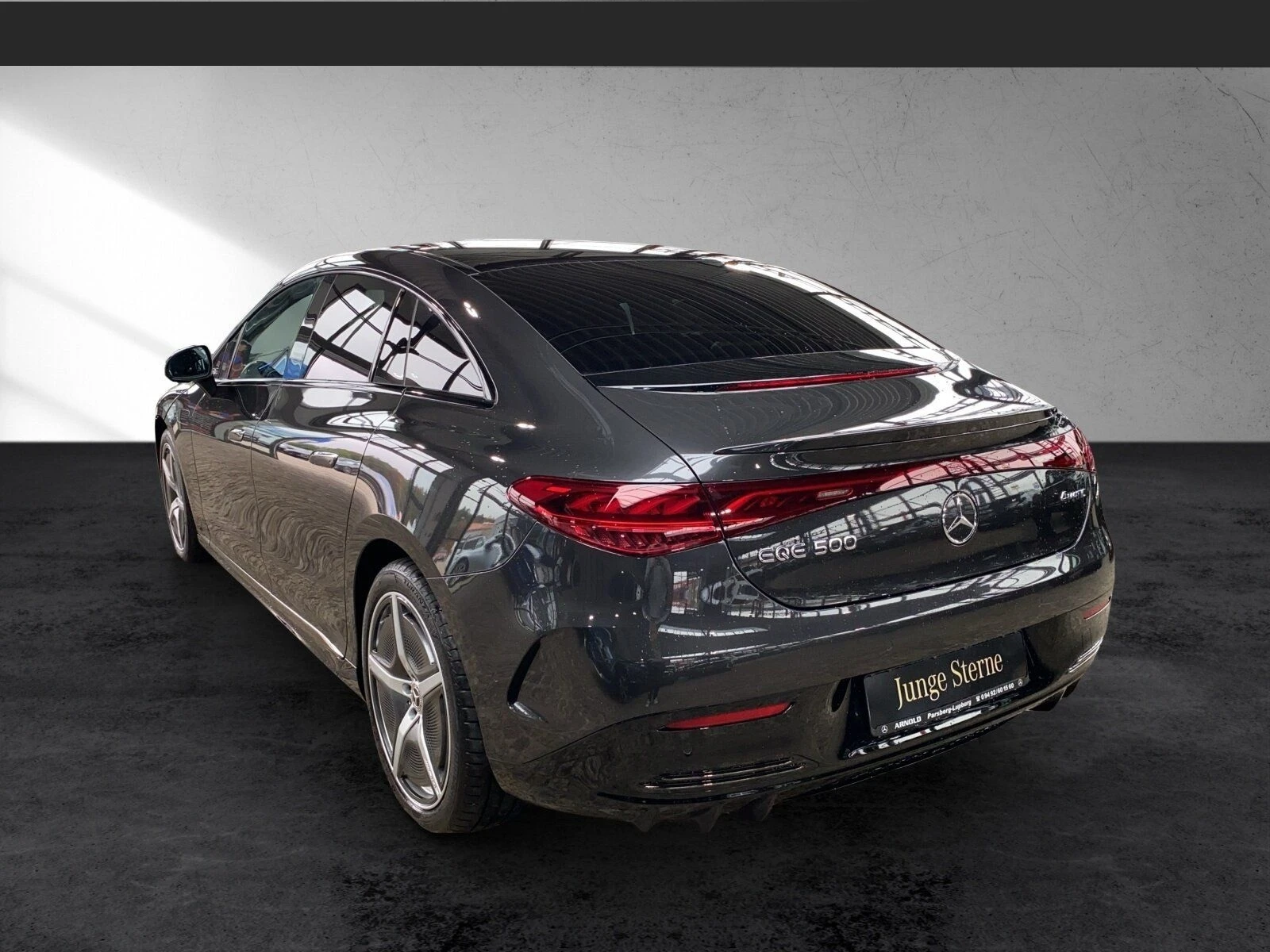 Mercedes-Benz EQE 500 AMG* 4MATIC* HYPERSCREEN* BURMESTER* PANO* 360 - изображение 7