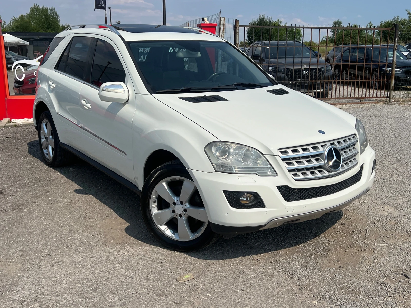 Mercedes-Benz ML 320 фЕЙС ЛИФТ .Собствен лизинг! 100% Одобрение - изображение 2