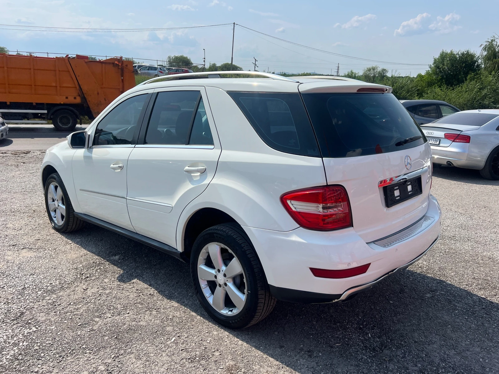 Mercedes-Benz ML 320 фЕЙС ЛИФТ .Собствен лизинг! 100% Одобрение - изображение 5