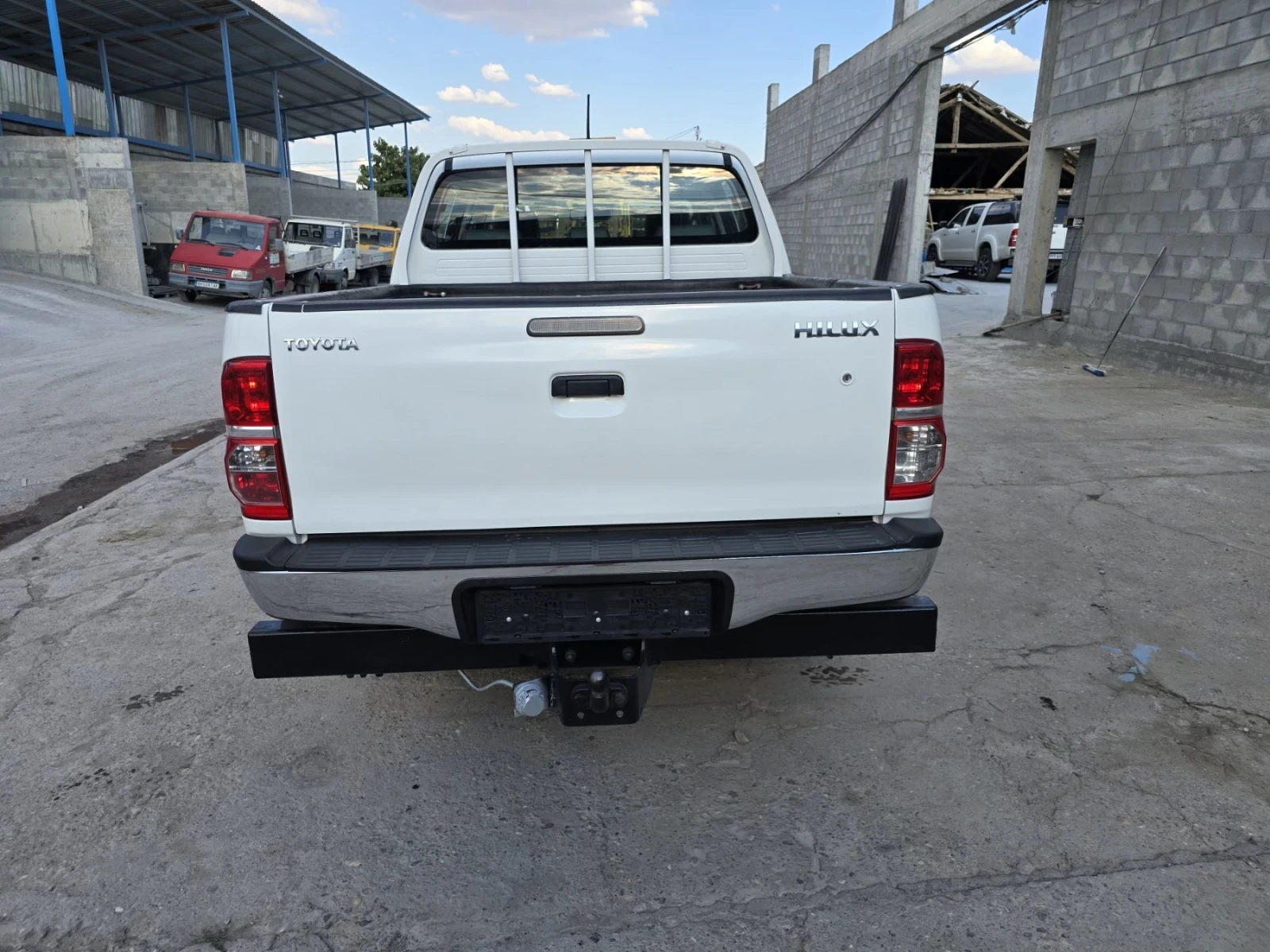 Toyota Hilux  - изображение 5
