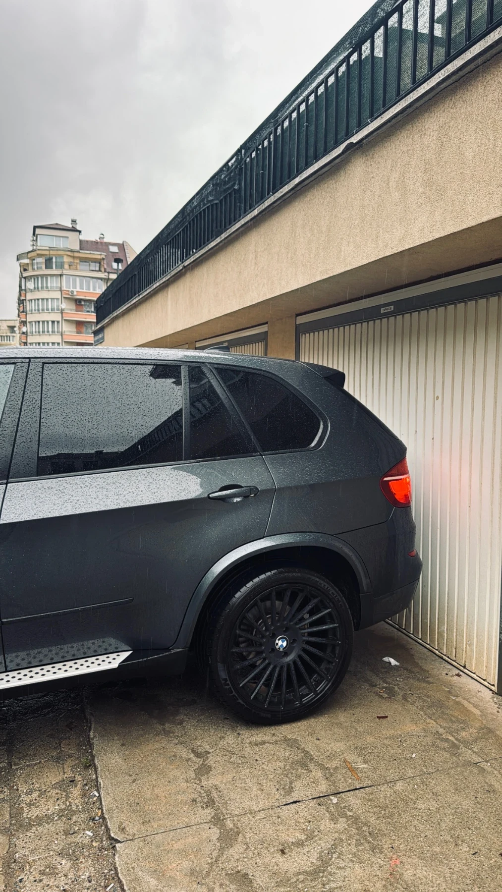 BMW X5 4.0D - изображение 4