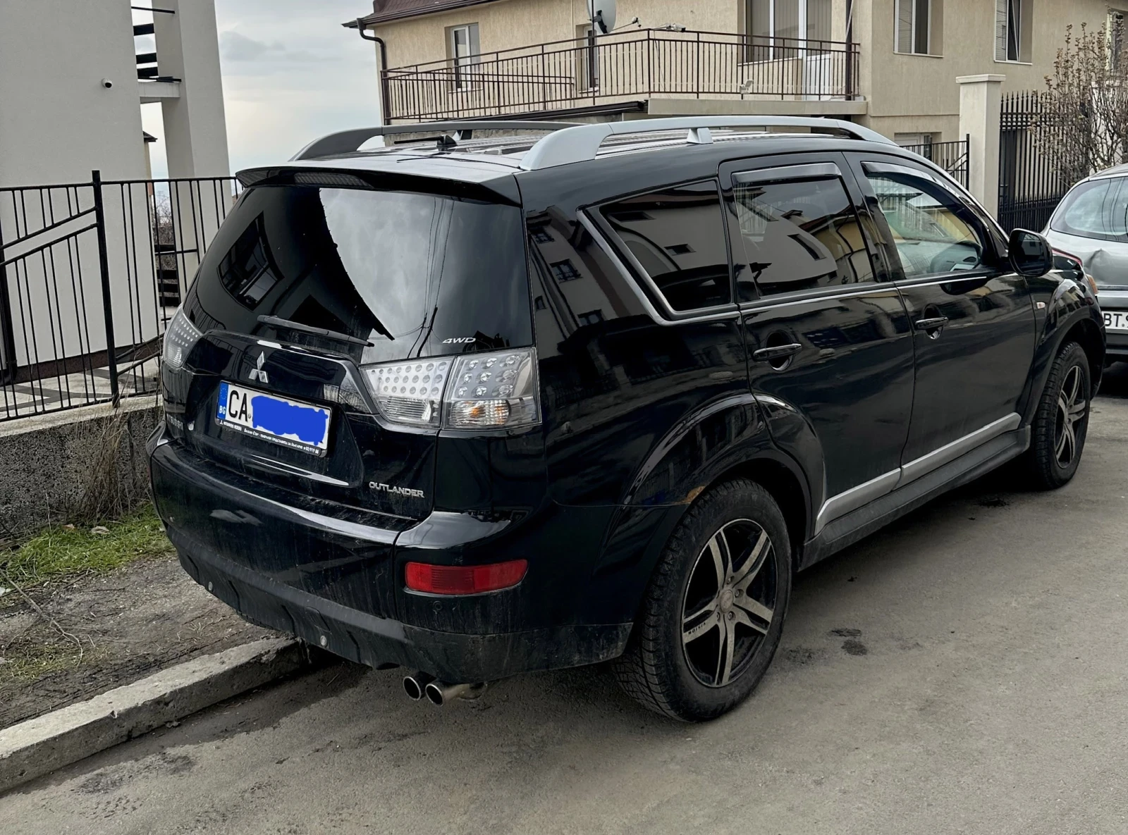 Mitsubishi Outlander, снимка 2 - Автомобили и джипове - 53720098
