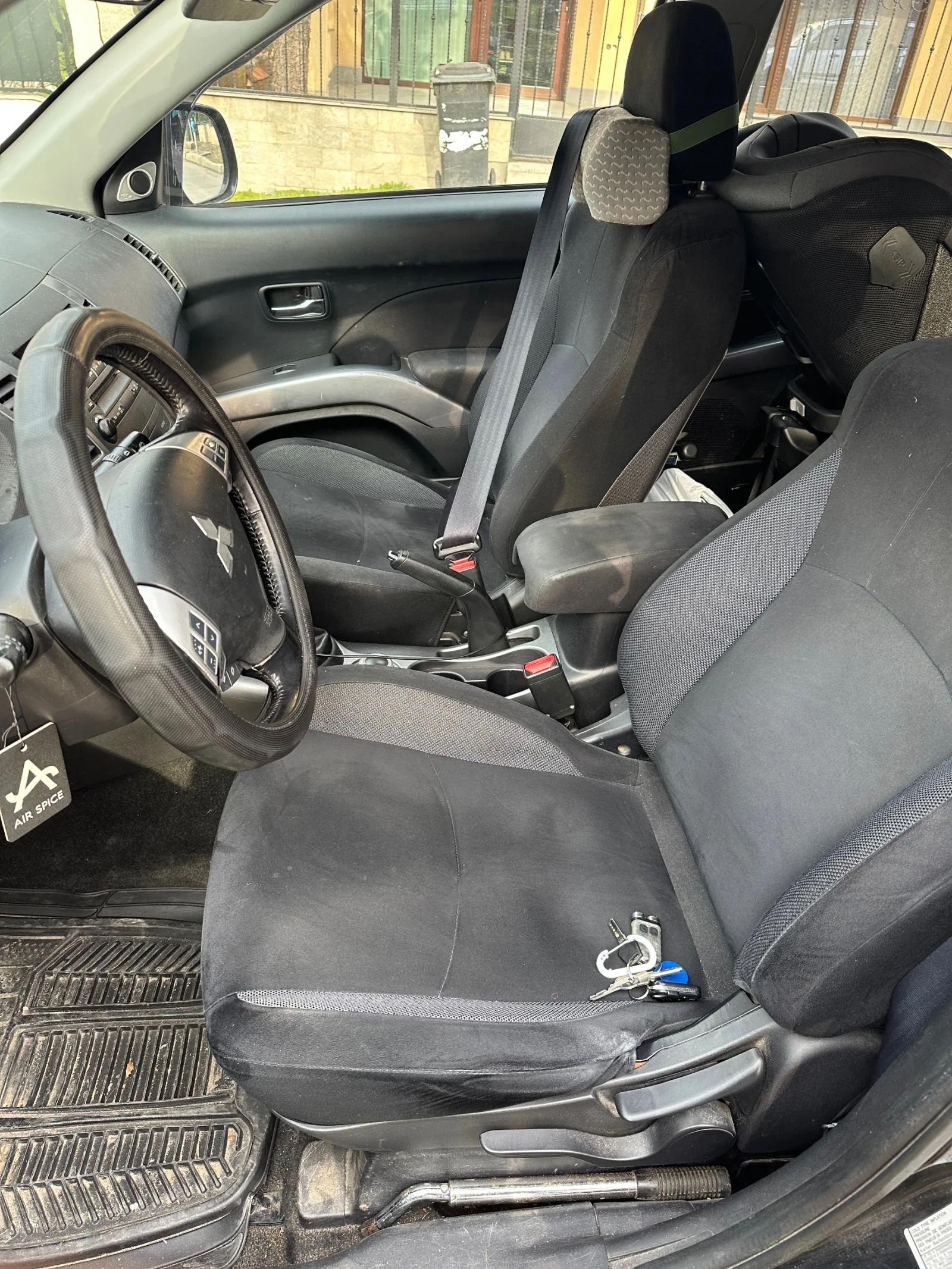 Mitsubishi Outlander, снимка 6 - Автомобили и джипове - 53720098