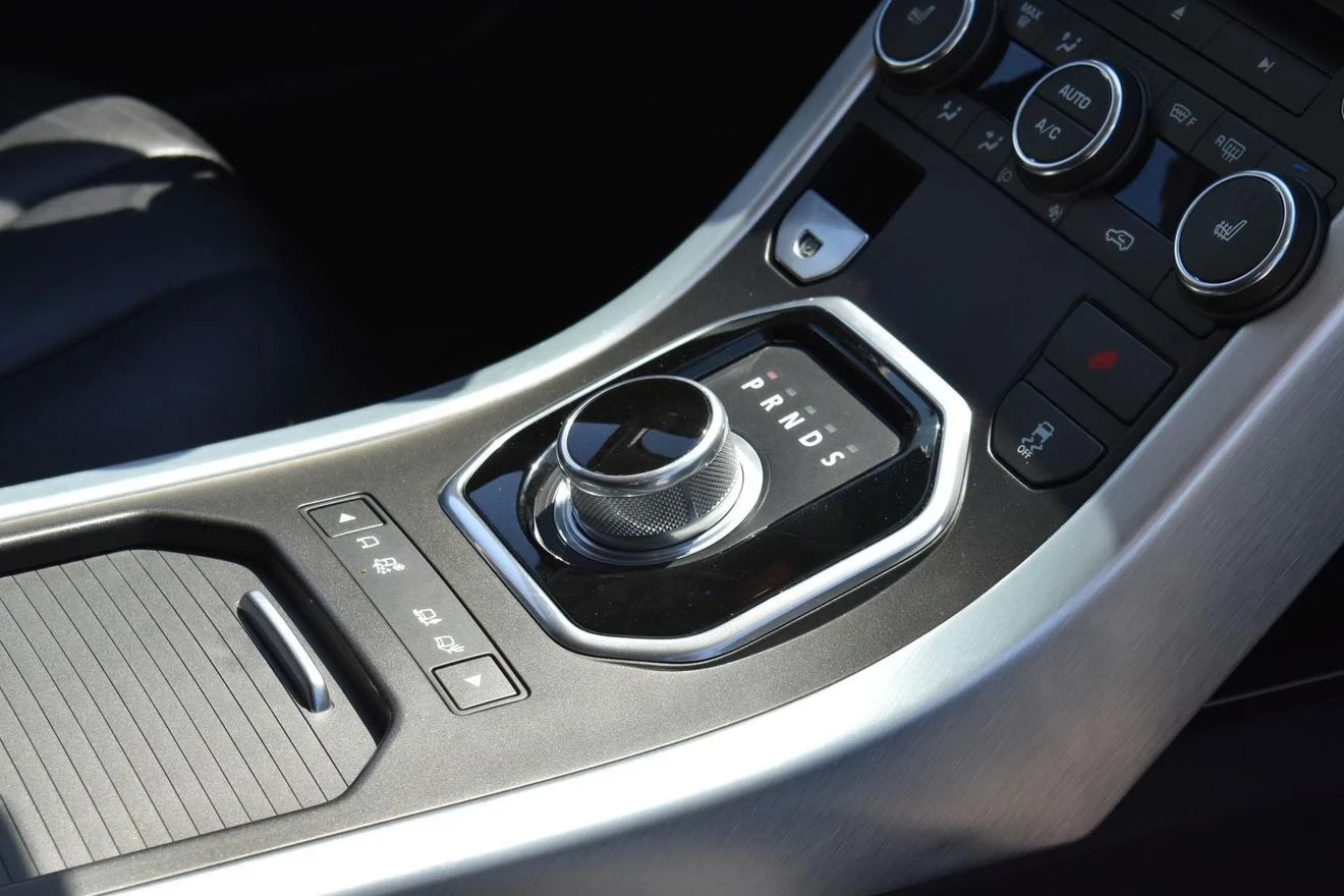 Land Rover Range Rover Evoque, снимка 6 - Автомобили и джипове - 53759872