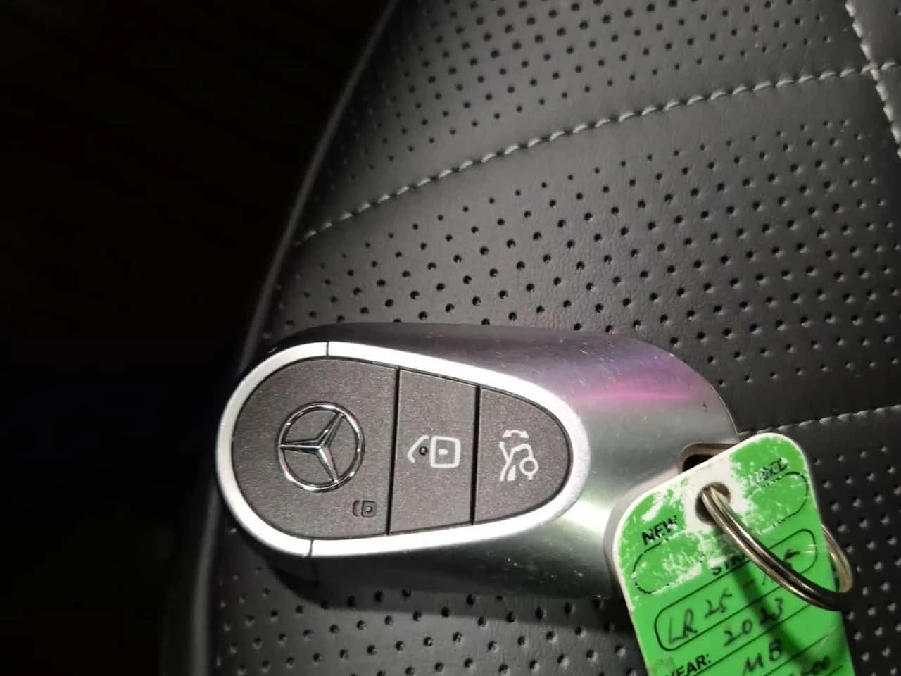 Mercedes-Benz EQE 500| HUD| 360| PANORAMA| AMBIENT| CARFAX, снимка 8 - Автомобили и джипове - 54005058