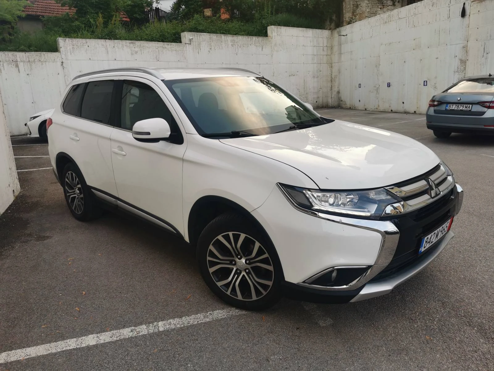 Mitsubishi Outlander 2.0 150 к.с. 4х4, газ, автомат, снимка 2 - Автомобили и джипове - 54583691