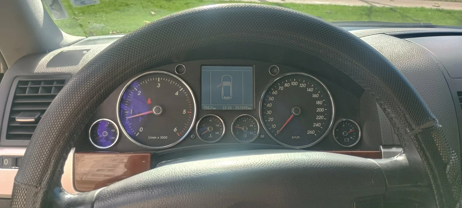 VW Touareg 2, 5 TDI, снимка 3 - Автомобили и джипове - 54748582