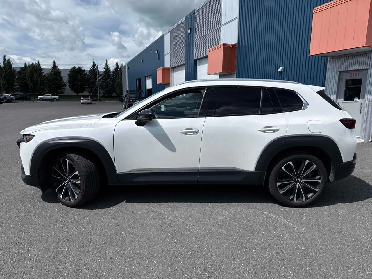 Mazda CX-50 GT w/Turbo AWD | CARFAX | АВТОФИНАНСИРАНЕ, снимка 3 - Автомобили и джипове - 55631253