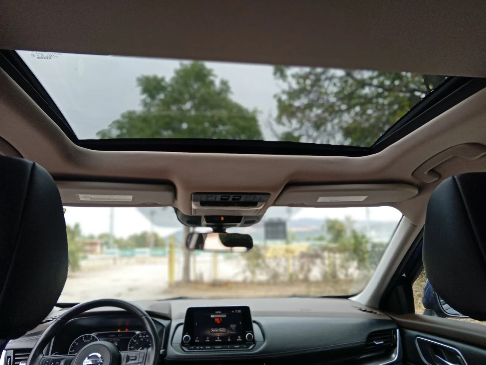 Nissan X-trail 2.5 AWD 39000КМ Panorama/360 камери/Distronic, снимка 13 - Автомобили и джипове - 56234326