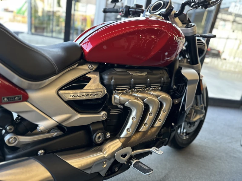 Triumph Rocket 3R, снимка 8 - Мотоциклети и мототехника - 47407003