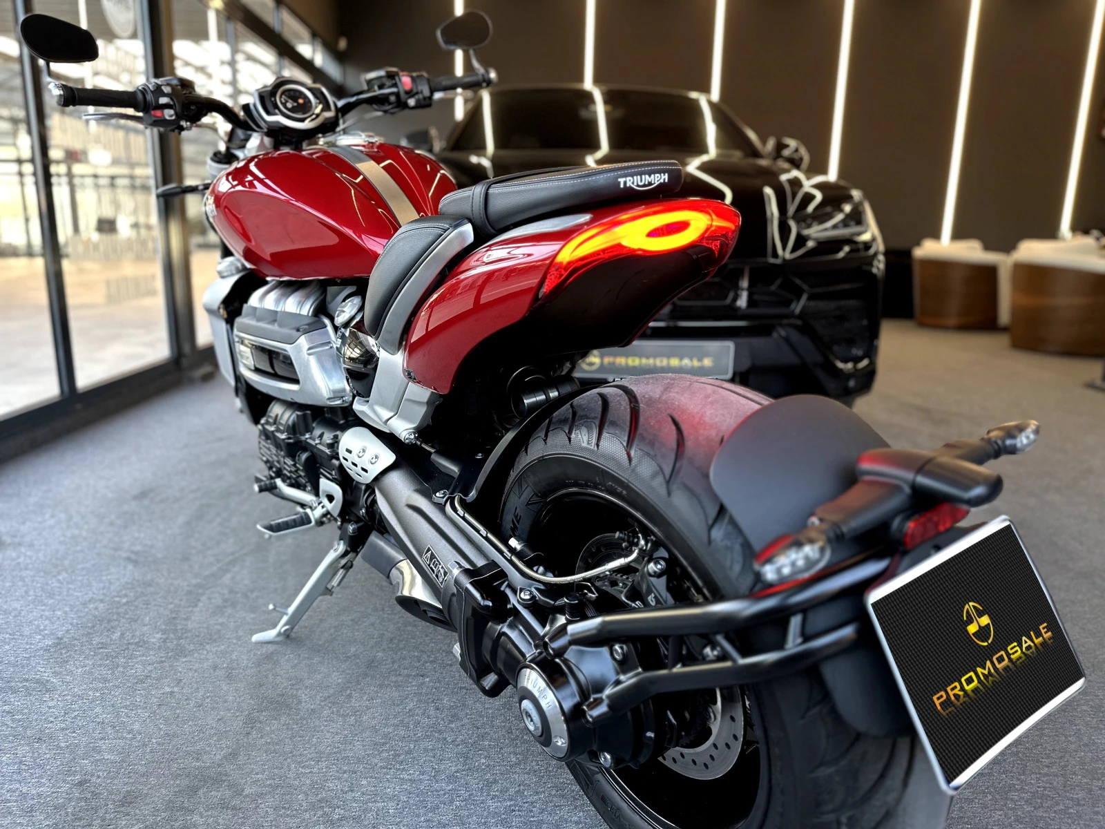 Triumph Rocket 3R - изображение 2