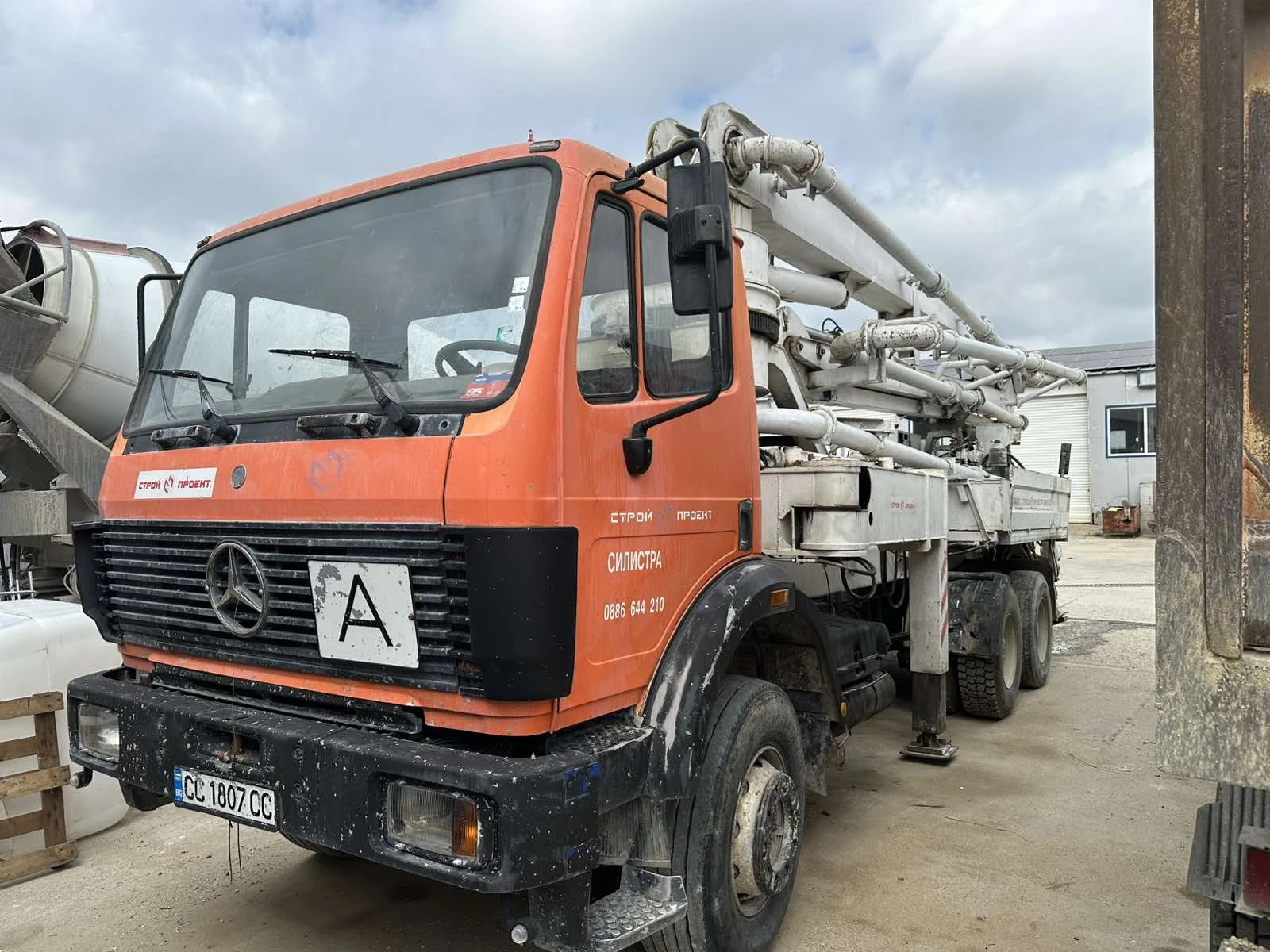 Бетон помпа Mercedes-Benz 2629