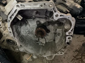 JH3-372 320101572R Ръчна скоростна кутия RENAULT DACIA 1.OSce JH3372, снимка 1