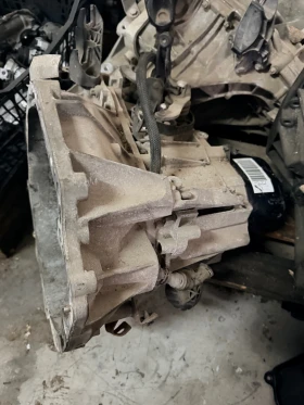 JH3-372 320101572R Ръчна скоростна кутия RENAULT DACIA 1.OSce JH3372, снимка 2