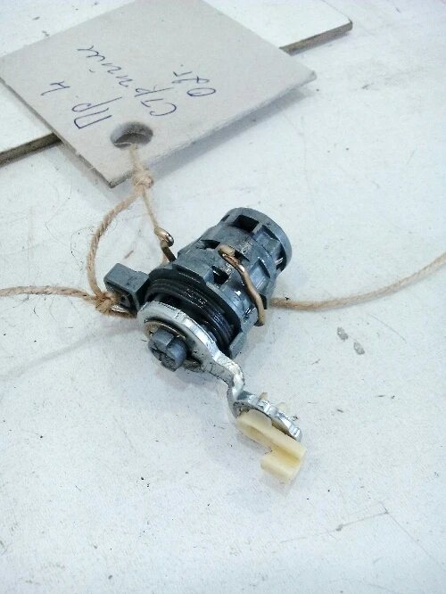 Патрон врата преден ляв Хонда Стрийм