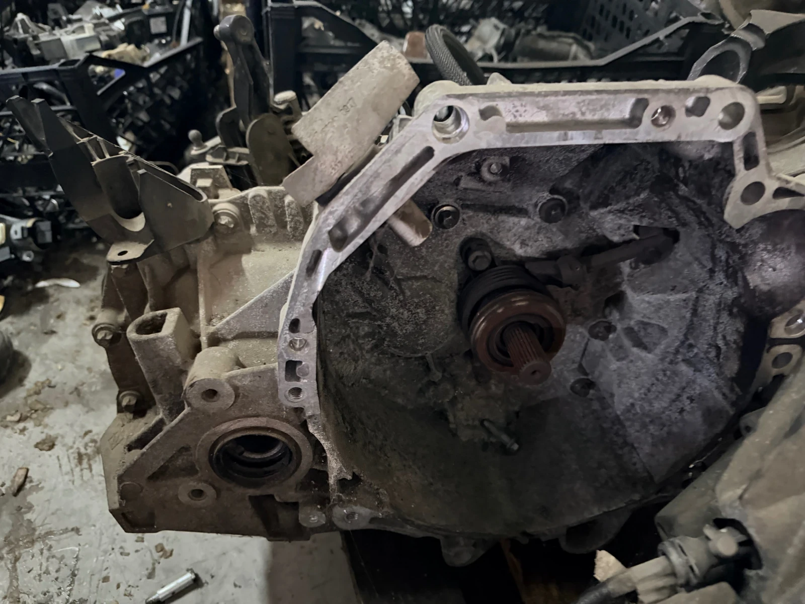 JH3-372 320101572R Ръчна скоростна кутия RENAULT DACIA 1.OSce JH3372, снимка 3 - Части - 54234594