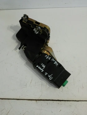 Брава врата предна лява Волво В40