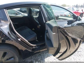 Tesla Model 3 Long Range* КОЖА* ПОДГРЕВ* ОДБУХВАНЕ* ПАНО* КАМЕРА, снимка 8