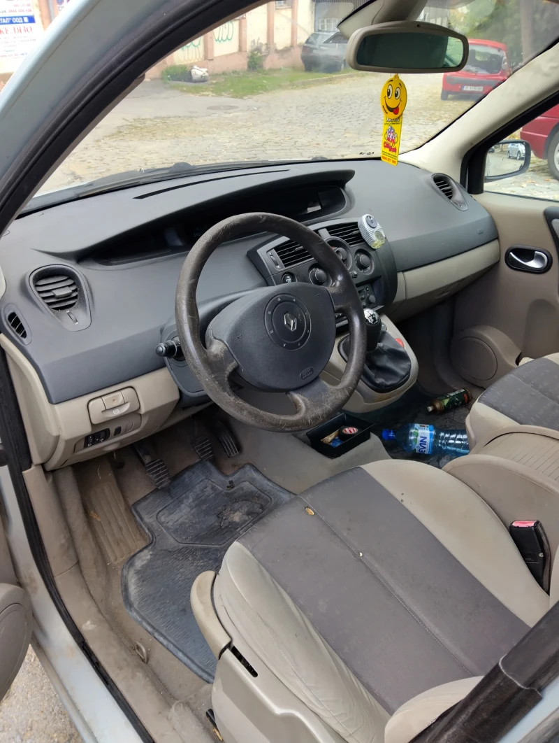 Renault Scenic Бензин , снимка 6 - Автомобили и джипове - 47416128