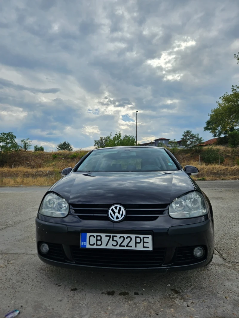 VW Golf 1.6fsi, снимка 1 - Автомобили и джипове - 49341415