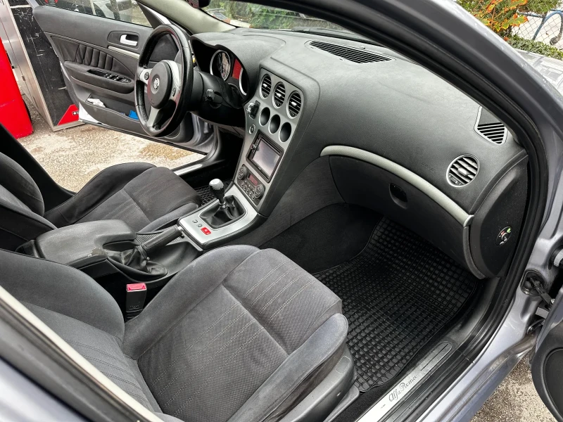 Alfa Romeo 159 1.9 JTD-M + ДЖАНТИ  СЪС ЗИМНИ ГУМИ, снимка 10 - Автомобили и джипове - 51942366