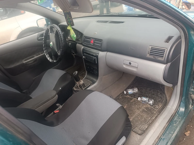 Skoda Octavia, снимка 5 - Автомобили и джипове - 52619796