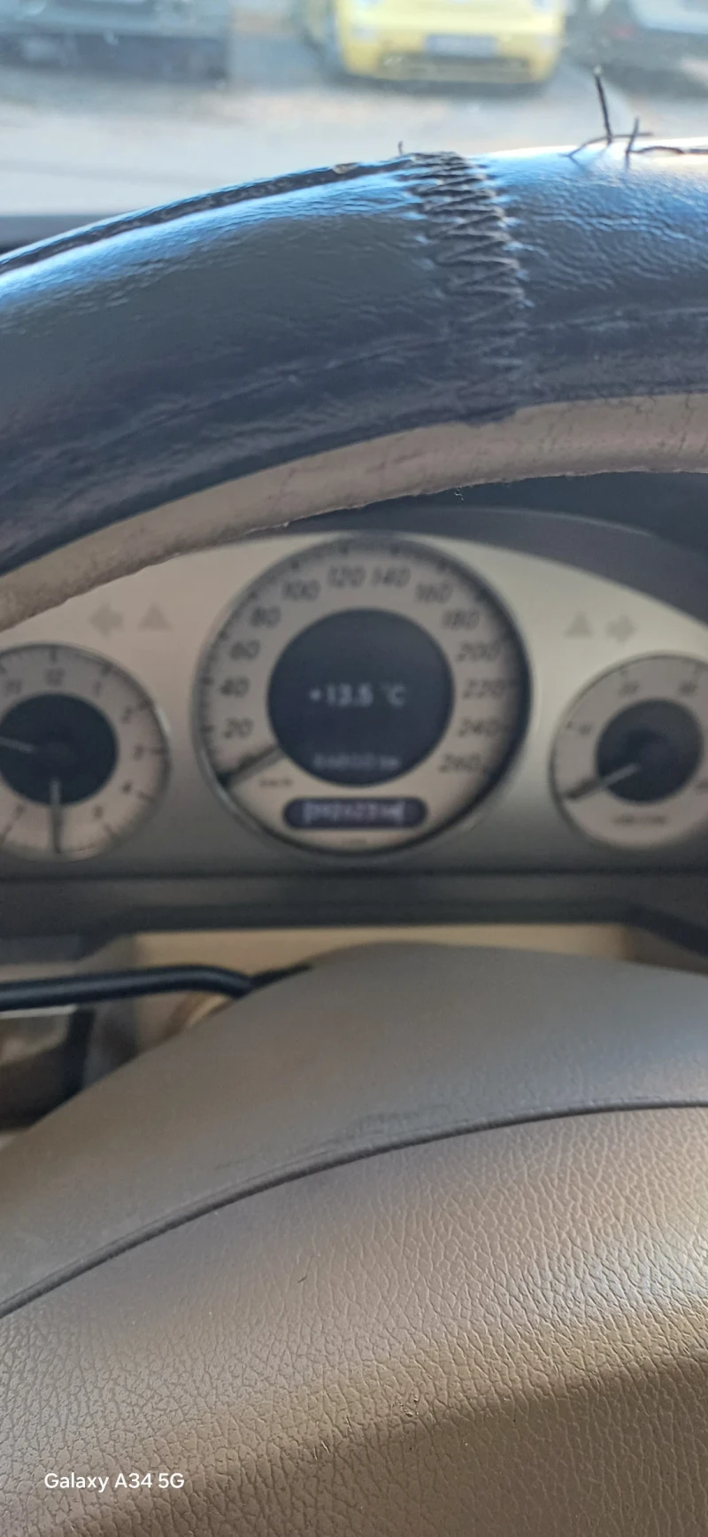 Mercedes-Benz E 320, снимка 16 - Автомобили и джипове - 53101675