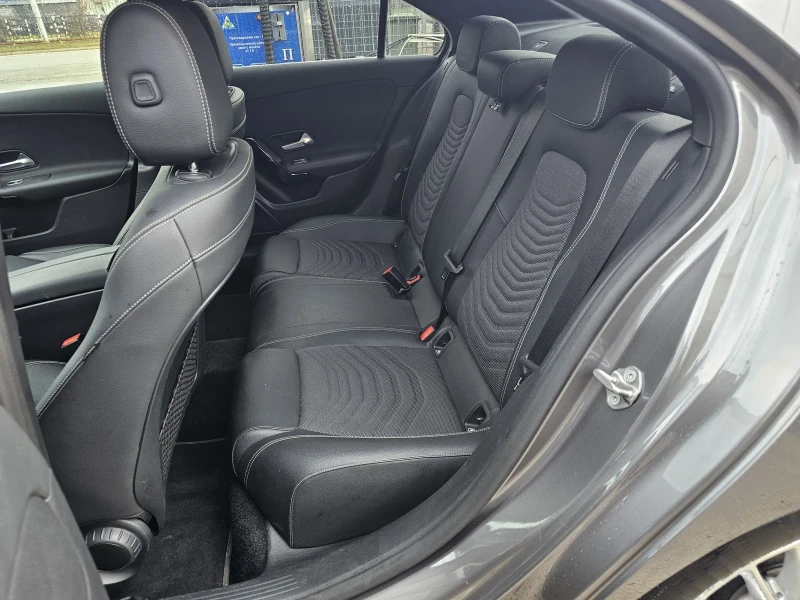 Mercedes-Benz A 180 Virtual Camera Limousine , снимка 9 - Автомобили и джипове - 53263395