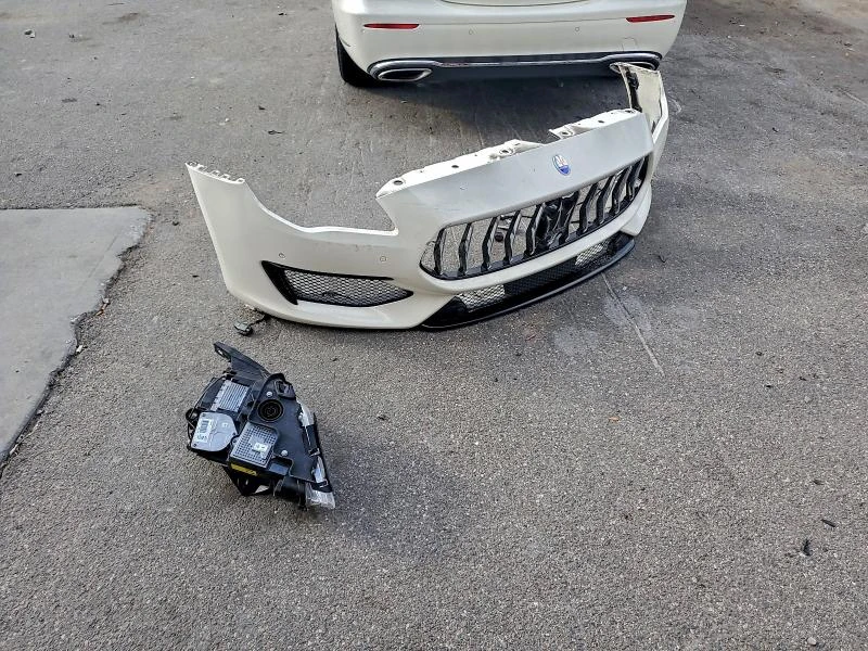 Maserati Quattroporte 3.0L 6 Rear-wheel drive, снимка 5 - Автомобили и джипове - 52800052