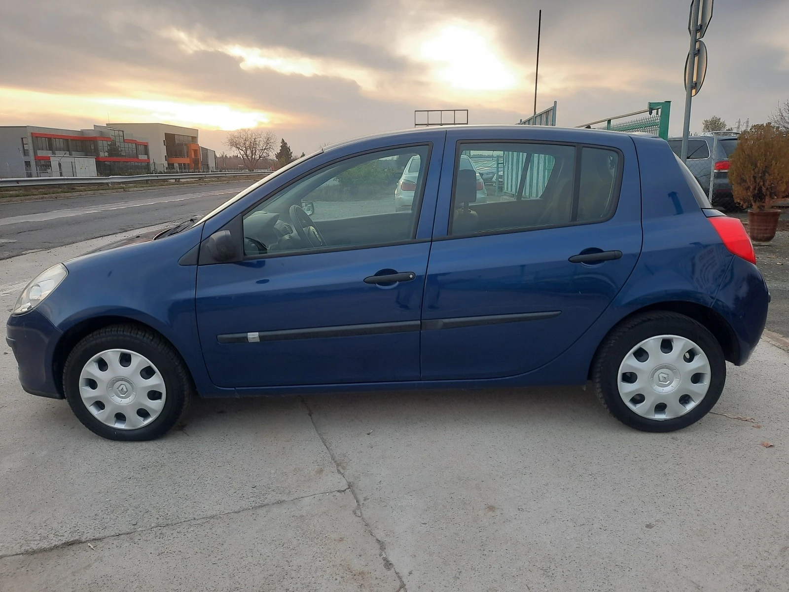 Renault Clio 1, 2i  газ Италия  - изображение 4