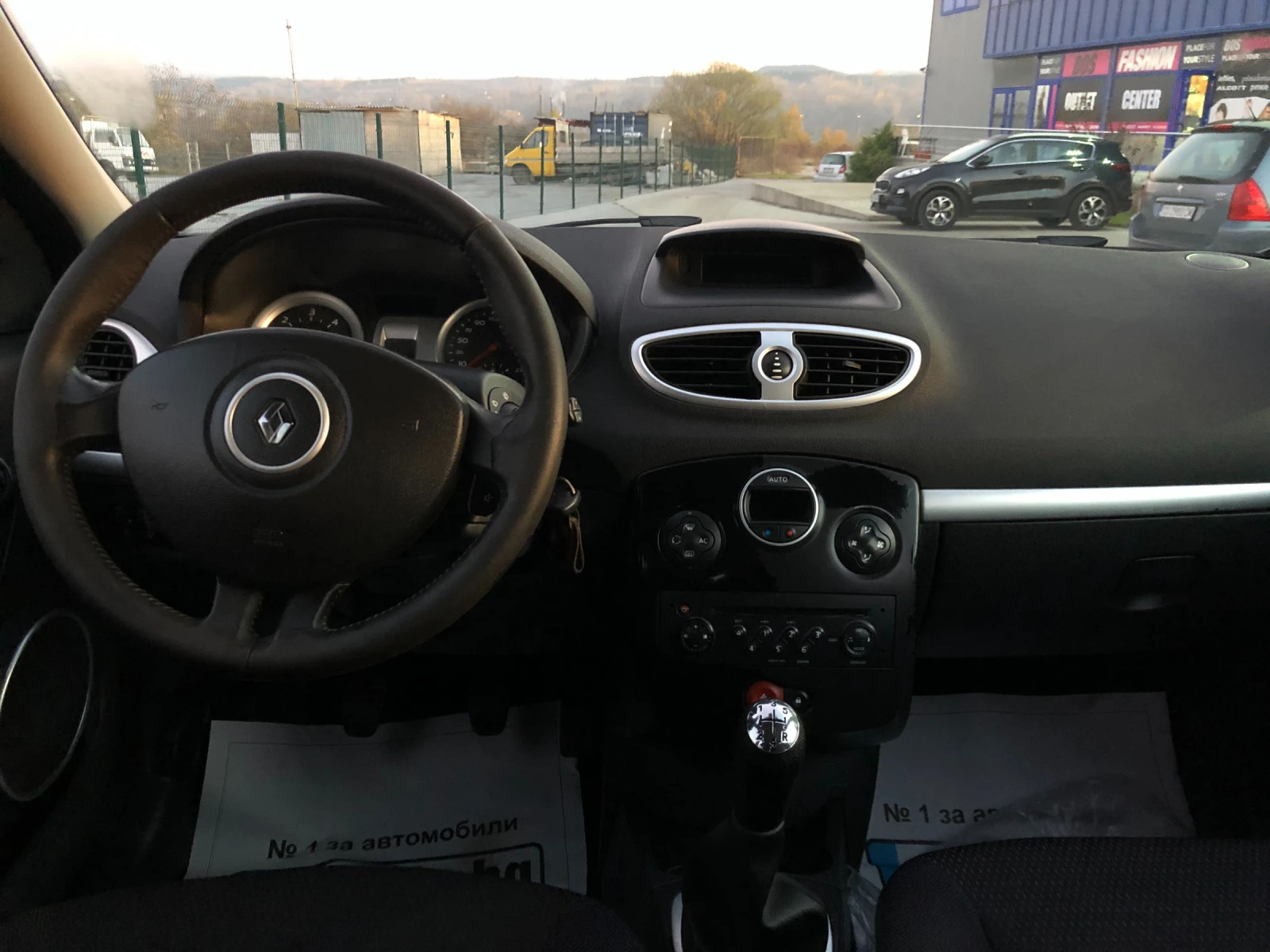 Renault Clio 1.5 DCI Климатроник - изображение 9