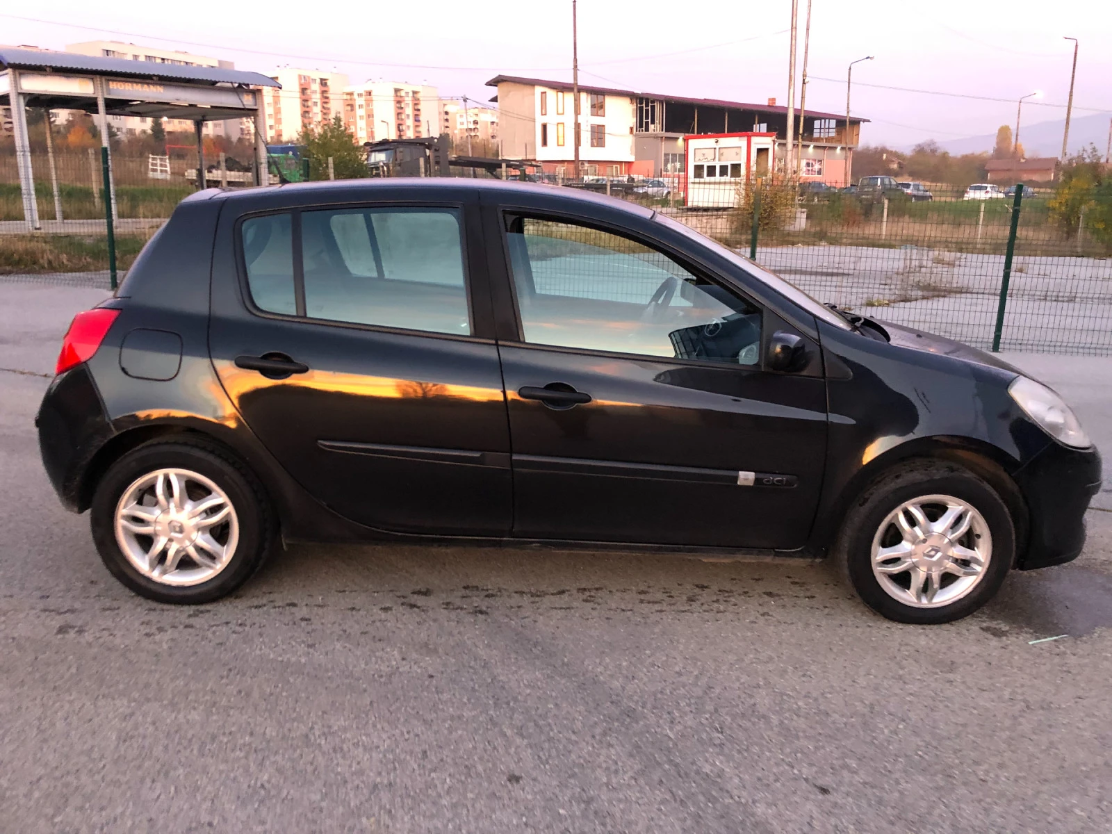 Renault Clio 1.5 DCI Климатроник - изображение 6