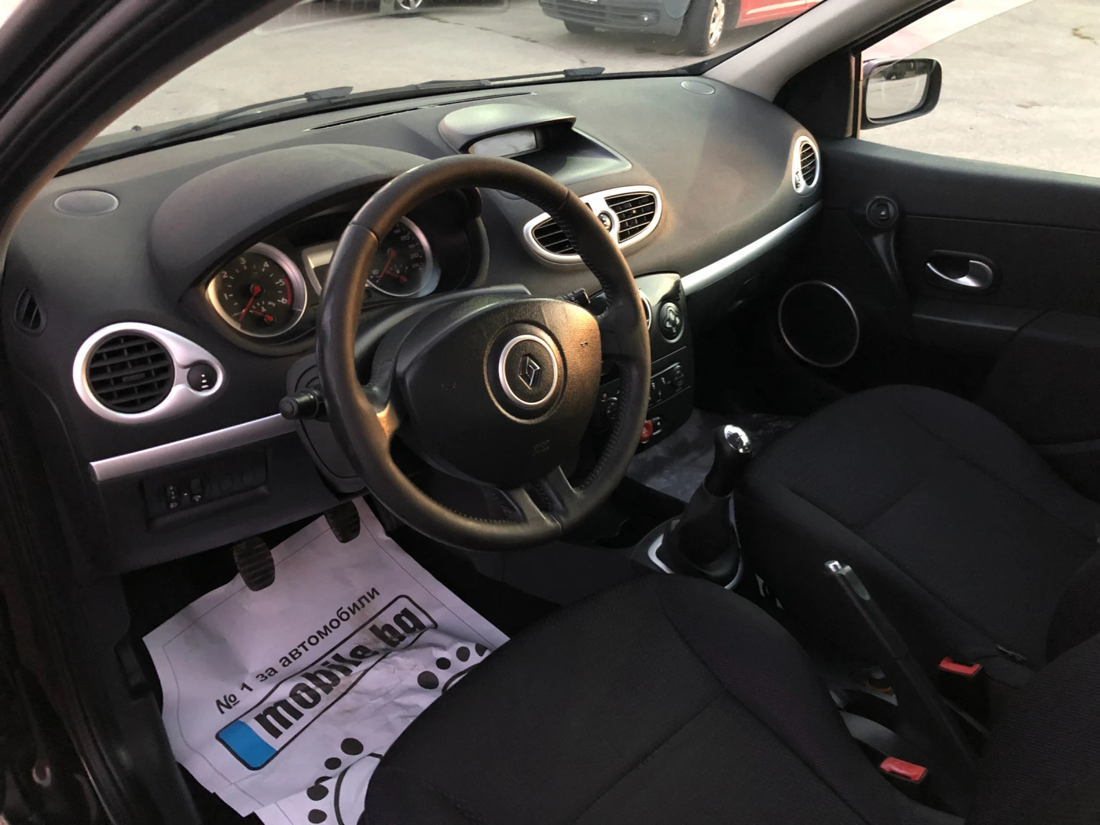 Renault Clio 1.5 DCI Климатроник - изображение 10