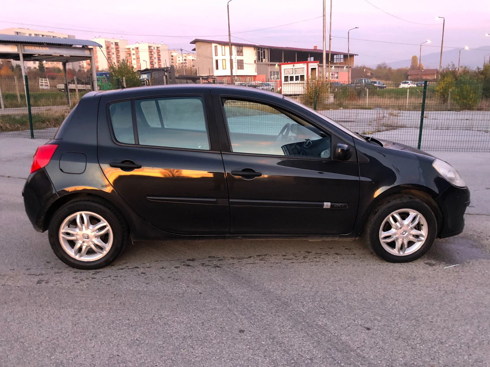 Renault Clio 1.5 DCI Климатроник - изображение 3