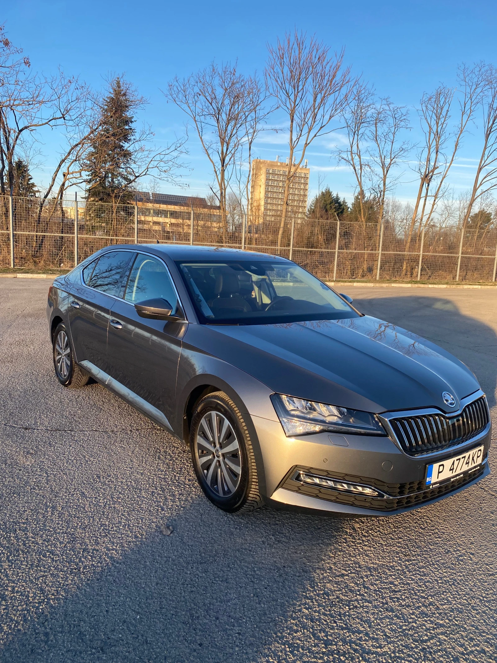 Skoda Superb 2.0 TDI - изображение 2