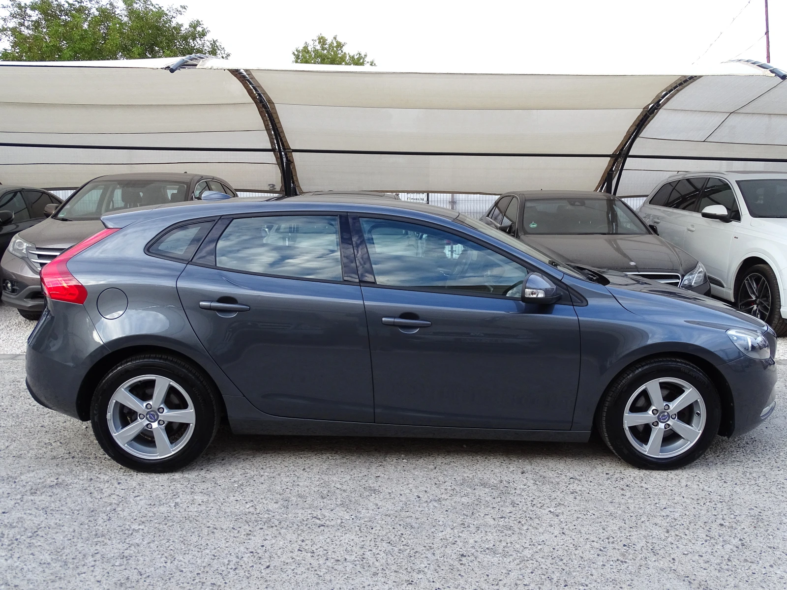 Volvo V40 D2 1.6D EURO 5B - изображение 6